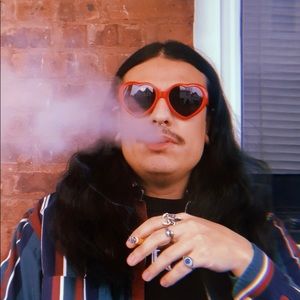 Meet your Posher, Luis